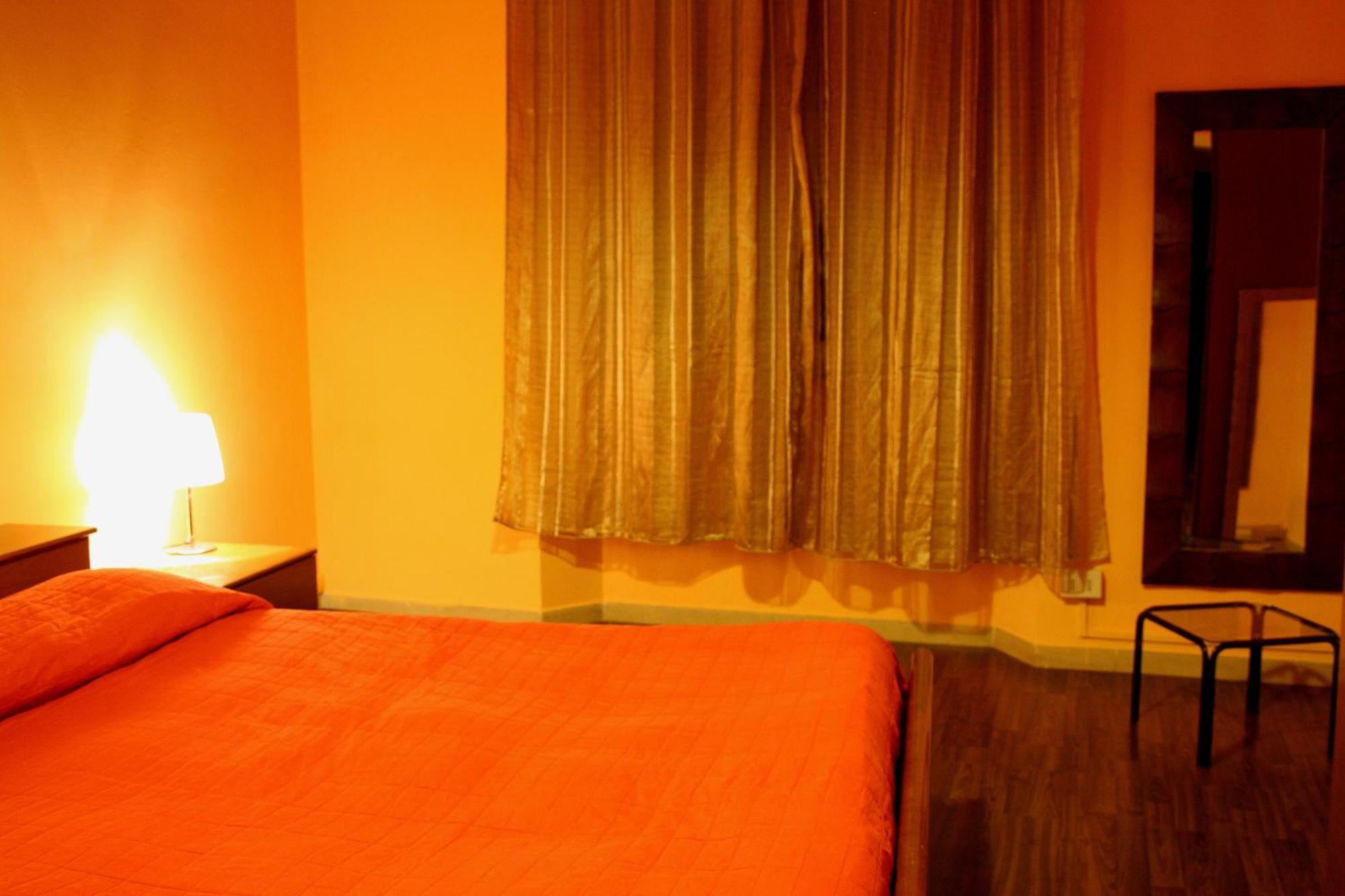A Due Passi Dal Treno Apartment Pisa Exterior photo