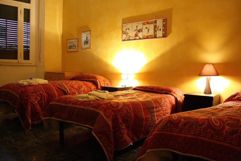 A Due Passi Dal Treno Apartment Pisa Exterior photo