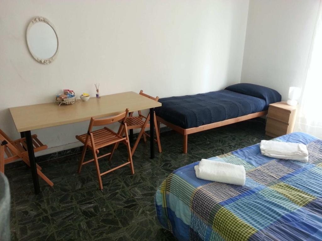 A Due Passi Dal Treno Apartment Pisa Room photo