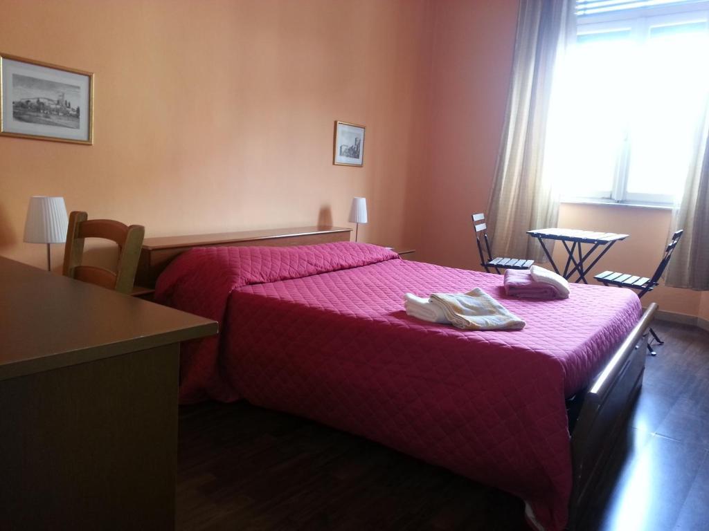 A Due Passi Dal Treno Apartment Pisa Room photo