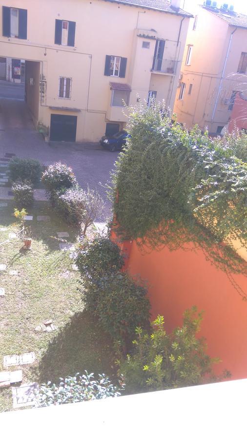 A Due Passi Dal Treno Apartment Pisa Exterior photo