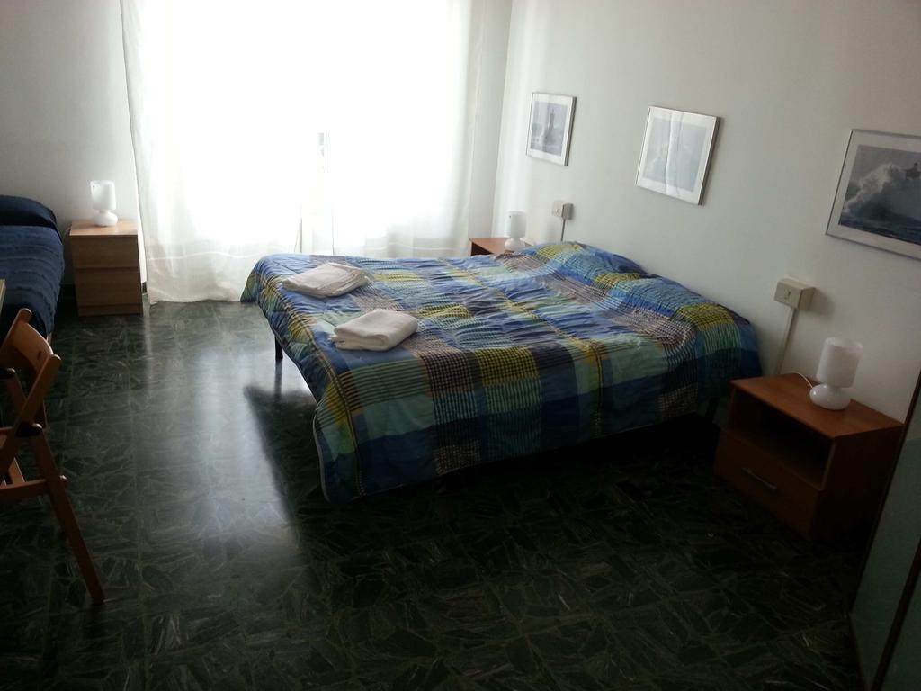 A Due Passi Dal Treno Apartment Pisa Room photo