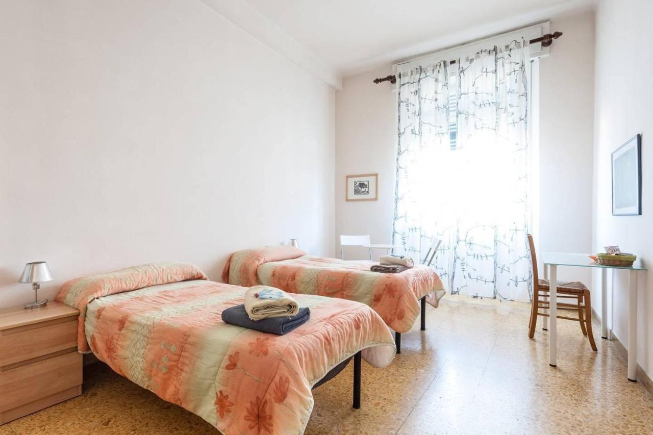 A Due Passi Dal Treno Apartment Pisa Exterior photo